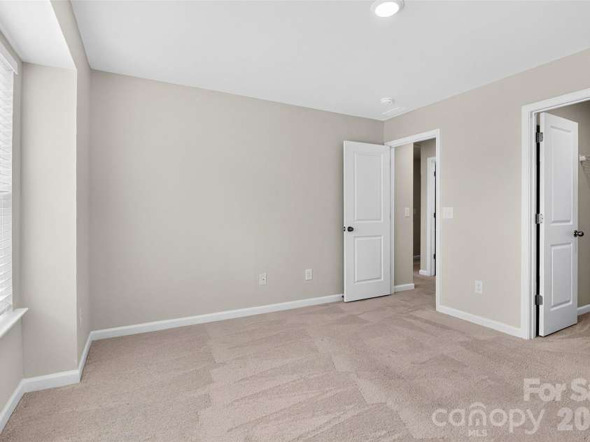 17504 Terryglass Lane, Charlotte, NC 28278.  MLS# CAR4397846, YatesRealty ID 38296. Bed #4