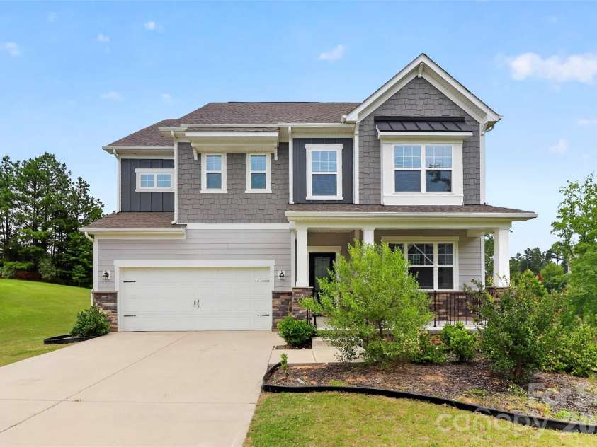 17504 Terryglass Lane, Charlotte, NC 28278.  MLS# CAR4397846, YatesRealty ID 38296. Face