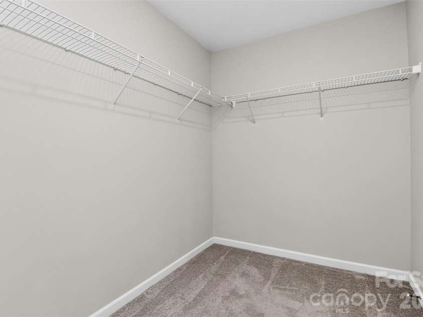 17504 Terryglass Lane, Charlotte, NC 28278.  MLS# CAR4397846, YatesRealty ID 38296. Primary Closet