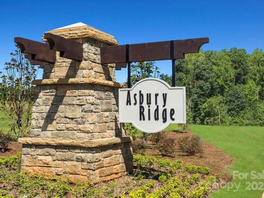 331 Bezelle Avenue, York, SC 29745.  MLS# CAR4204213, YatesRealty ID 383. Entrance