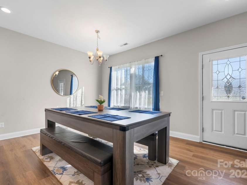 402 2nd Street, Hickory, NC 28602.  MLS# CAR4304889, YatesRealty ID 383. 