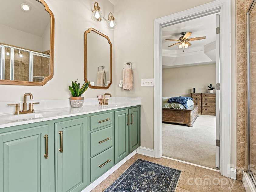 2576 Shanklin Lane, Denver, NC 28037.  MLS# CAR4287690, YatesRealty ID 3830. Primary Ensuite/Entry View (Second Floor) 