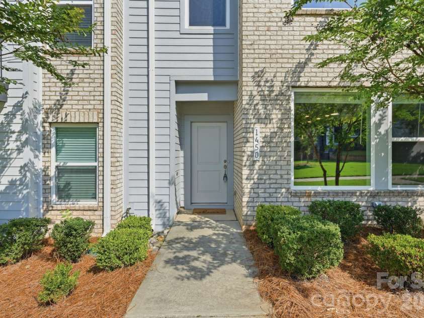 1450 Winding Stream Road, Charlotte, NC 28206.  MLS# CAR4399168, YatesRealty ID 38301. 