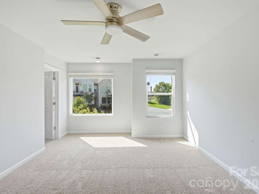 1450 Winding Stream Road, Charlotte, NC 28206.  MLS# CAR4399168, YatesRealty ID 38301. 