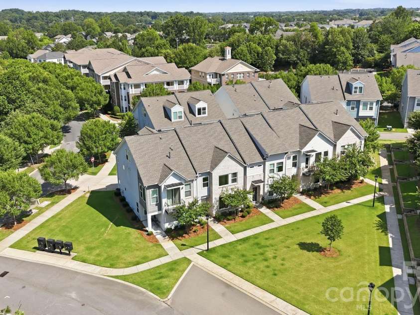 1450 Winding Stream Road, Charlotte, NC 28206.  MLS# CAR4399168, YatesRealty ID 38301. 