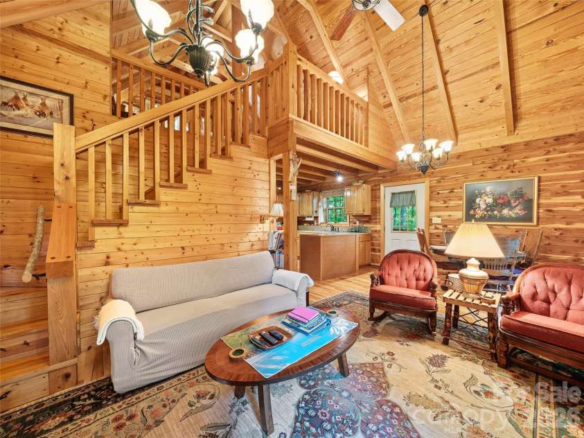 284 Simmons Ridge Road, Bakersville, NC 28705.  MLS# CAR4404444, YatesRealty ID 38302. 