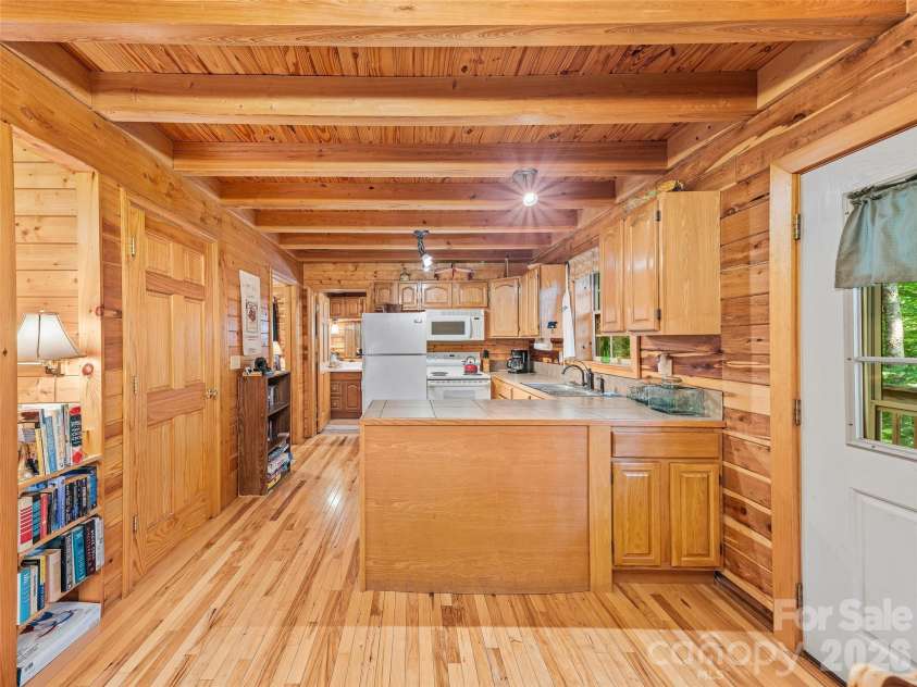 284 Simmons Ridge Road, Bakersville, NC 28705.  MLS# CAR4404444, YatesRealty ID 38302. 