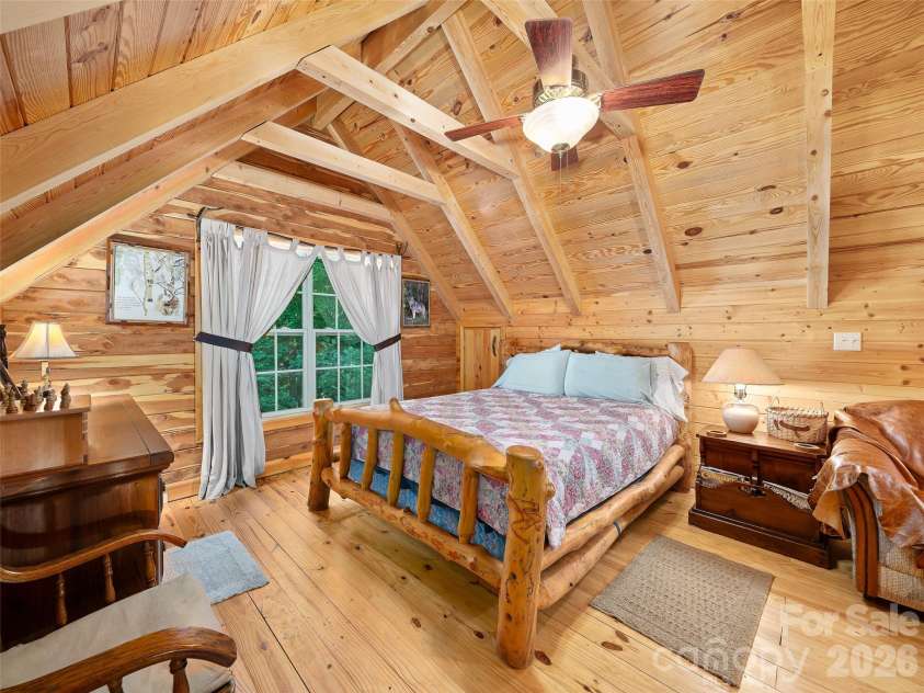 284 Simmons Ridge Road, Bakersville, NC 28705.  MLS# CAR4404444, YatesRealty ID 38302. 
