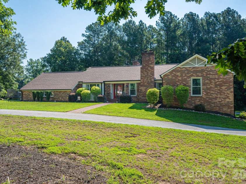809 Spring Street, Cherryville, NC 28021.  MLS# CAR4403649, YatesRealty ID 38303. 