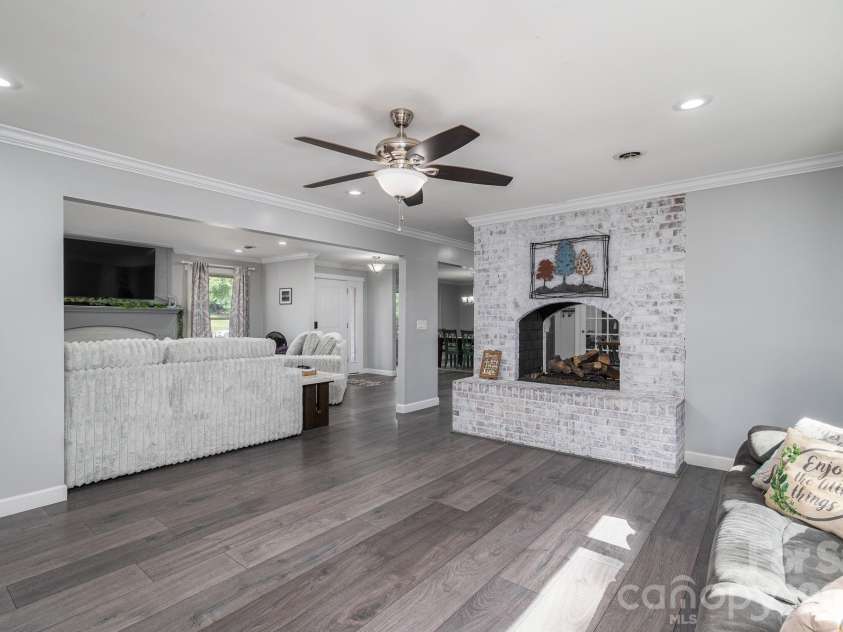 809 Spring Street, Cherryville, NC 28021.  MLS# CAR4403649, YatesRealty ID 38303. 