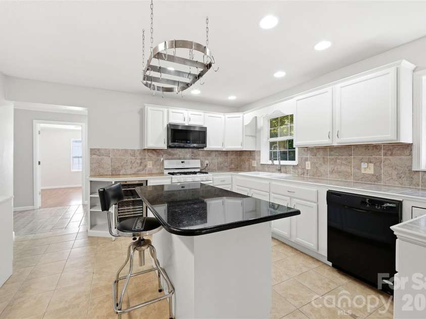588 Old Friendship Road, Rock Hill, SC 29730.  MLS# CAR4405025, YatesRealty ID 38306. 