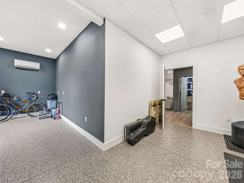 181 Byron Forest Drive, Horse Shoe, NC 28742.  MLS# CAR4400079, YatesRealty ID 38308. Exercise room
