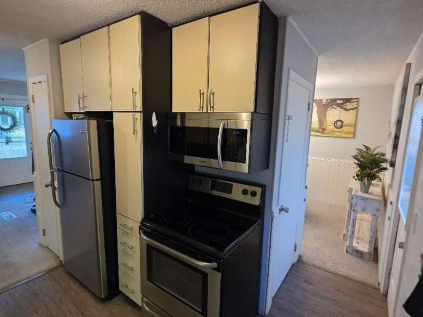 26 Azalea Road, Arden, NC 28704.  MLS# CAR4333290, YatesRealty ID 3831. 