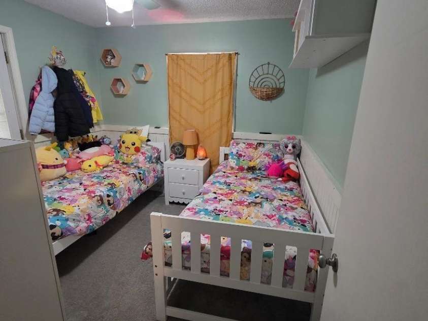 26 Azalea Road, Arden, NC 28704.  MLS# CAR4333290, YatesRealty ID 3831. 