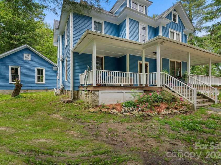 305 Ficker Circle, Hendersonville, NC 28739.  MLS# CAR4240043, YatesRealty ID 3831. Also included: a separate, unfinished 