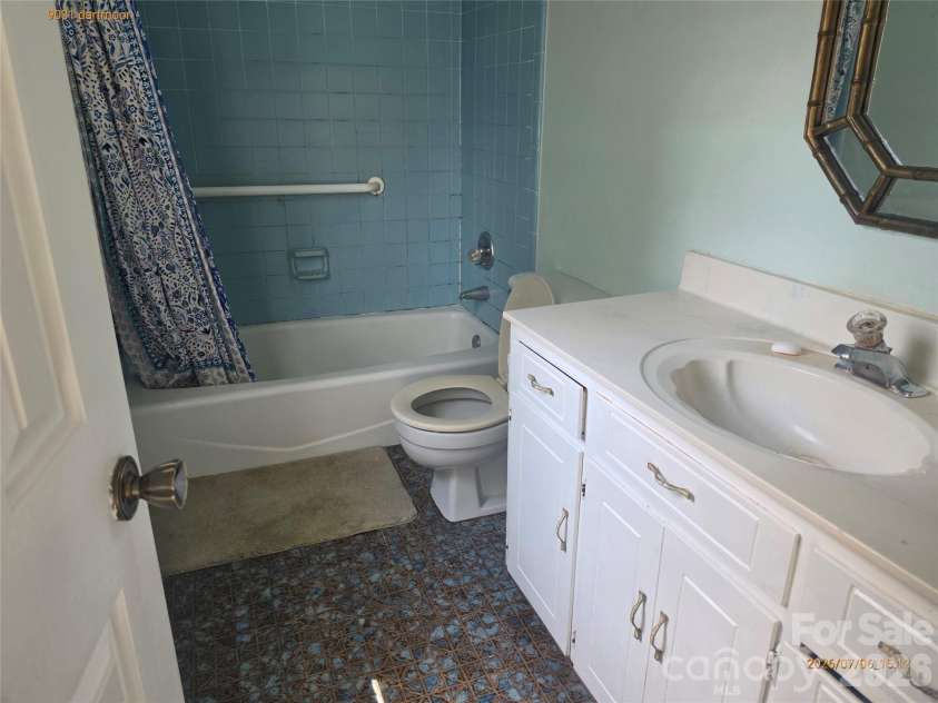 9031 Dartmoor Place, Charlotte, NC 28227.  MLS# CAR4398639, YatesRealty ID 38310. 
