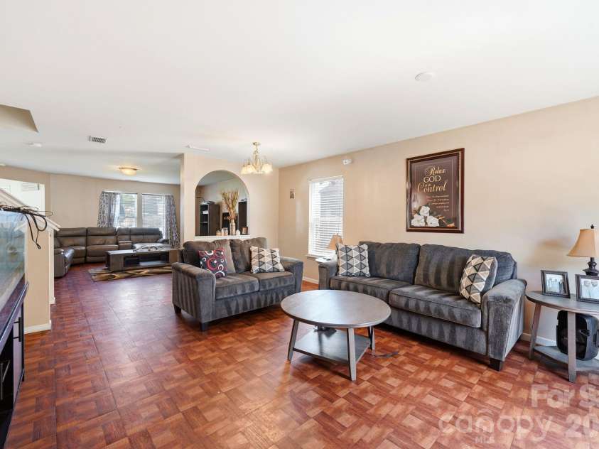 4411 Palustris Court, Charlotte, NC 28269.  MLS# CAR4403612, YatesRealty ID 38311. 