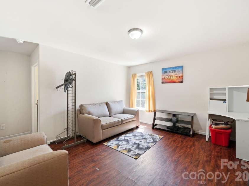 4411 Palustris Court, Charlotte, NC 28269.  MLS# CAR4403612, YatesRealty ID 38311. 