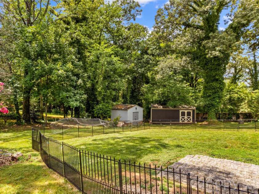 1130 24th Avenue Place, Hickory, NC 28601.  MLS# CAR4403381, YatesRealty ID 38314. 