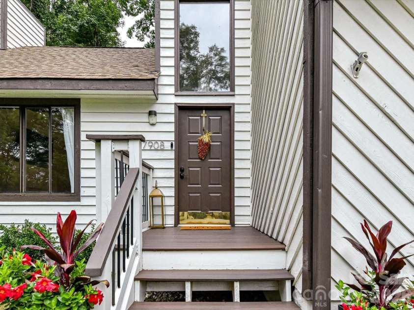 7908 Serendipity Lane, Charlotte, NC 28277.  MLS# CAR4392245, YatesRealty ID 38315. 