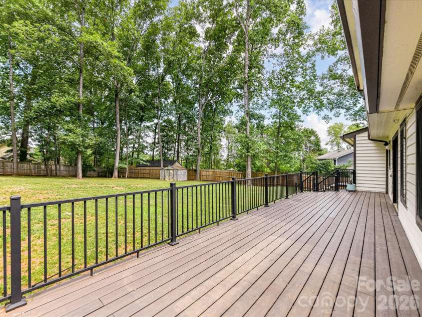 7908 Serendipity Lane, Charlotte, NC 28277.  MLS# CAR4392245, YatesRealty ID 38315. 