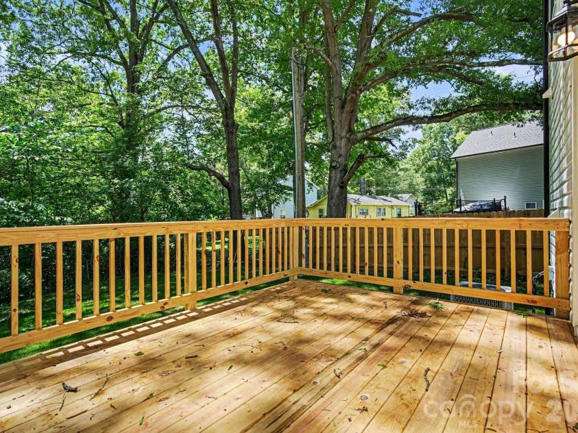 811 Evening Shade Lane, Gastonia, NC 28052.  MLS# CAR4388402, YatesRealty ID 38316. 
