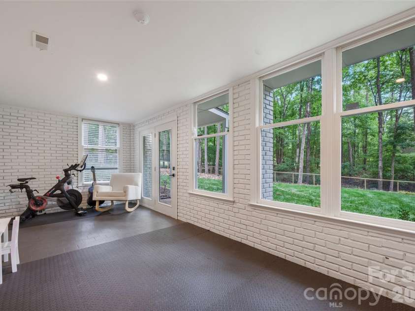 1800 Chestnut Lane, Matthews, NC 28104.  MLS# CAR4379528, YatesRealty ID 38317. Bonus space with walk-out access to backyard