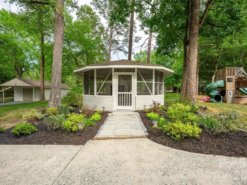 1800 Chestnut Lane, Matthews, NC 28104.  MLS# CAR4379528, YatesRealty ID 38317. Gazebo