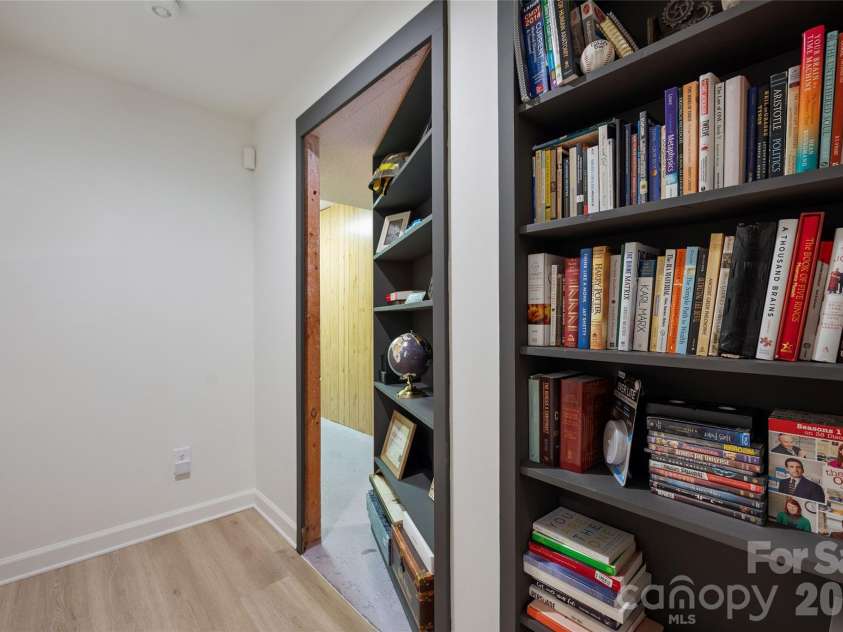 1800 Chestnut Lane, Matthews, NC 28104.  MLS# CAR4379528, YatesRealty ID 38317. Hidden closet
