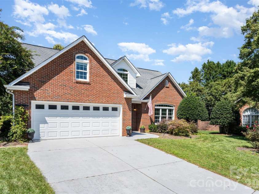 2005 Pinefield Court, Gastonia, NC 28056.  MLS# CAR4343663, YatesRealty ID 3832. 