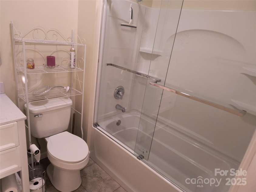 358 Carson Elliott Drive, Marion, NC 28752.  MLS# CAR4240915, YatesRealty ID 3832. Full Bath off bonus room in  garage