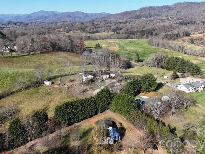 71 London Lane, Clyde, NC 28721.  MLS# CAR4321164, YatesRealty ID 3832. 