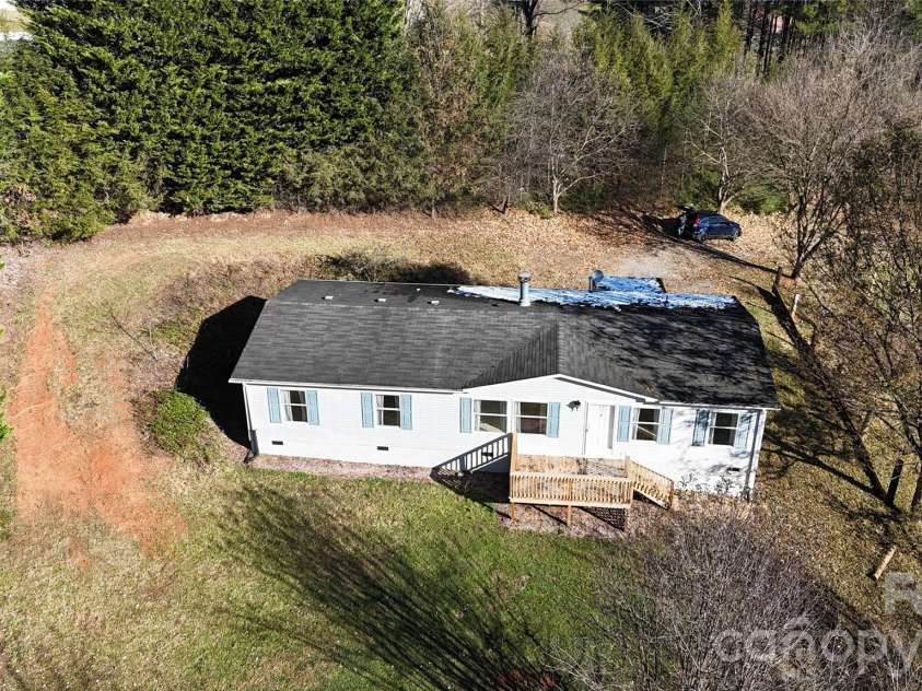 71 London Lane, Clyde, NC 28721.  MLS# CAR4321164, YatesRealty ID 3832. 