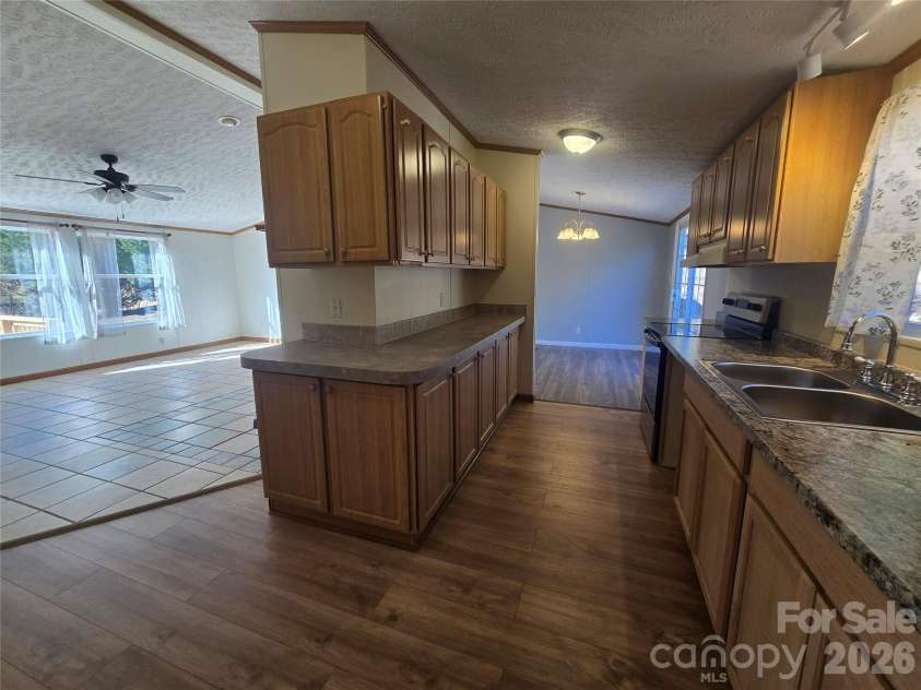 71 London Lane, Clyde, NC 28721.  MLS# CAR4321164, YatesRealty ID 3832. 