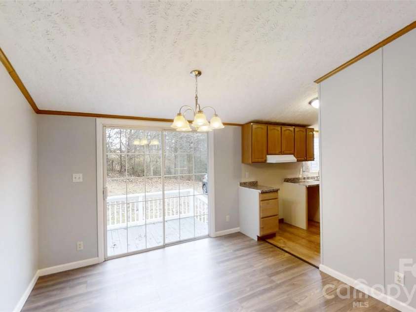 71 London Lane, Clyde, NC 28721.  MLS# CAR4321164, YatesRealty ID 3832. 