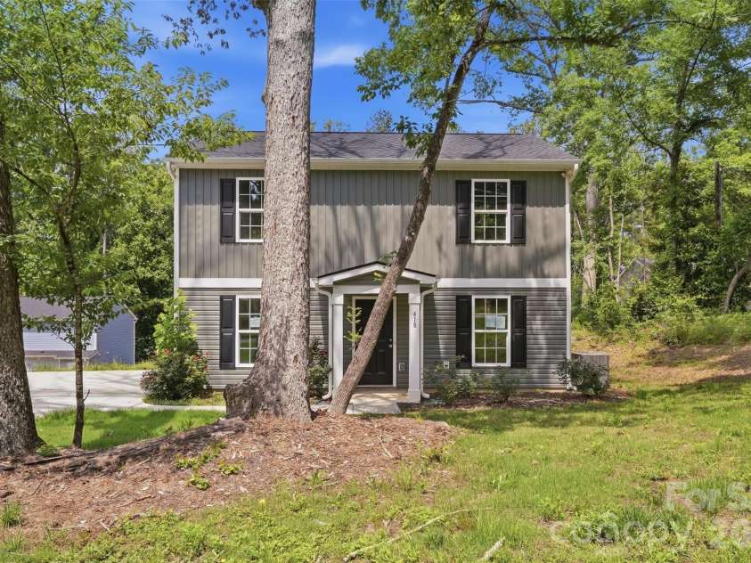 418 Kershaw Street, Lancaster, SC 29720.  MLS# CAR4351285, YatesRealty ID 38322. 
