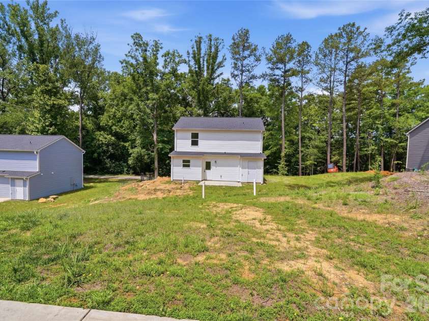 418 Kershaw Street, Lancaster, SC 29720.  MLS# CAR4351285, YatesRealty ID 38322. 