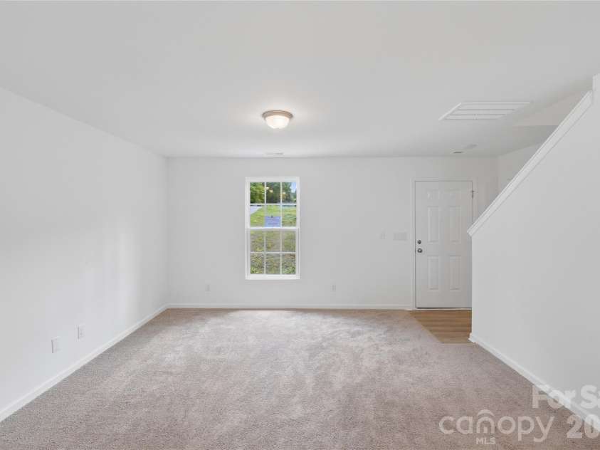 422 Kershaw Street, Lancaster, SC 29720.  MLS# CAR4385998, YatesRealty ID 38323. 