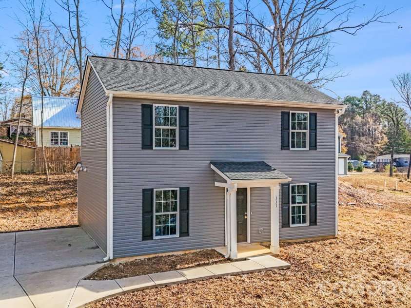 333 Buckelew Street, Lancaster, SC 29720.  MLS# CAR4385807, YatesRealty ID 38325. 