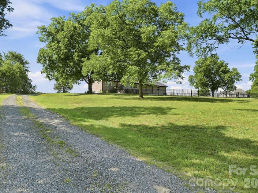 7346 Gold Hill Road, Concord, NC 28025.  MLS# CAR4399936, YatesRealty ID 38327. 