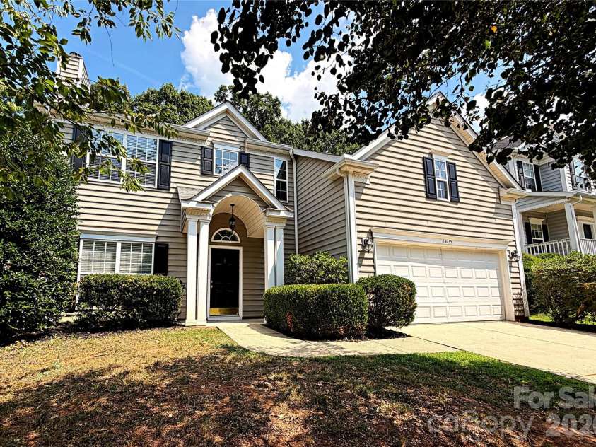 15035 Annan Court, Charlotte, NC 28277.  MLS# CAR4404832, YatesRealty ID 38328. 