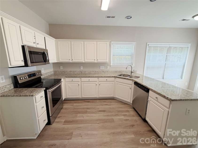 15035 Annan Court, Charlotte, NC 28277.  MLS# CAR4404832, YatesRealty ID 38328. 