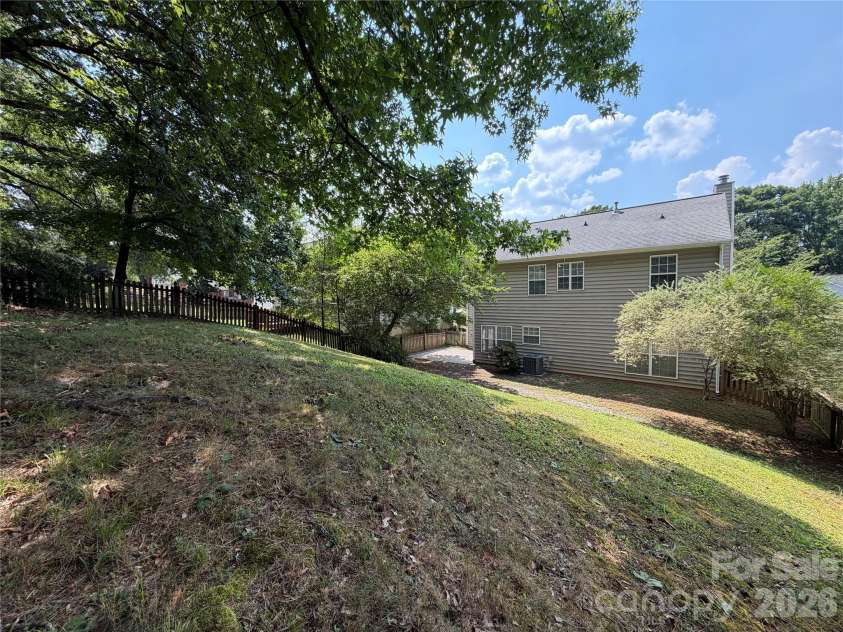 15035 Annan Court, Charlotte, NC 28277.  MLS# CAR4404832, YatesRealty ID 38328. 