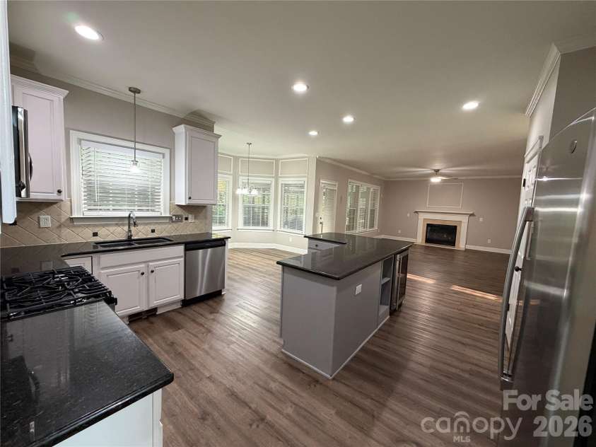 16008 Cleveleys Trail, Huntersville, NC 28078.  MLS# CAR4404769, YatesRealty ID 38329. 
