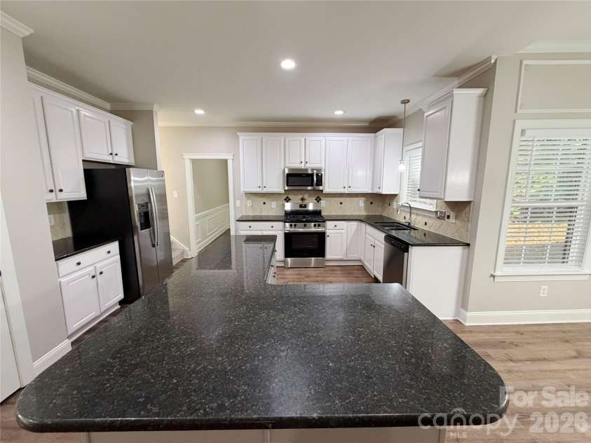 16008 Cleveleys Trail, Huntersville, NC 28078.  MLS# CAR4404769, YatesRealty ID 38329. 
