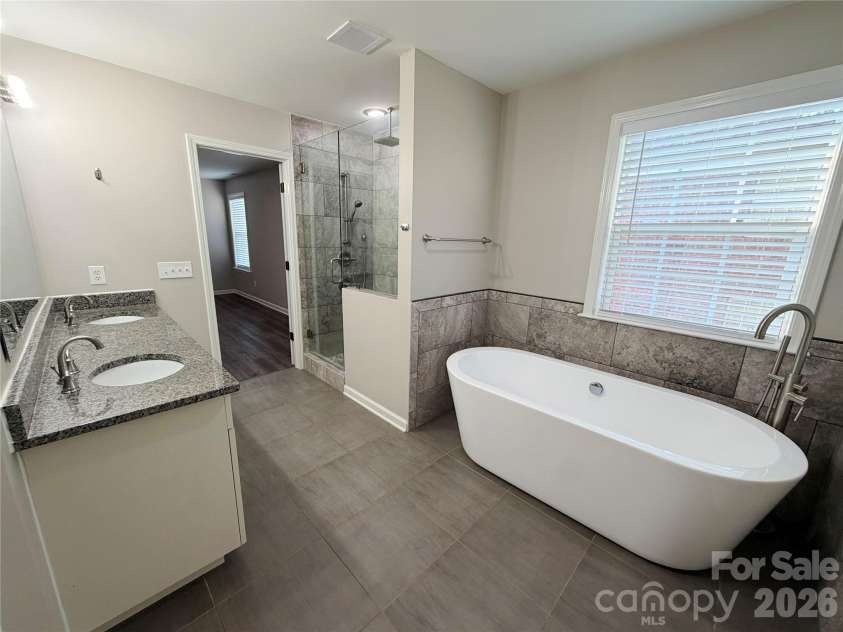 16008 Cleveleys Trail, Huntersville, NC 28078.  MLS# CAR4404769, YatesRealty ID 38329. 