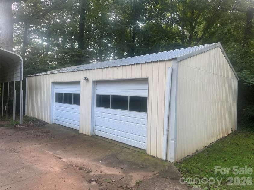 170 Hodge Street, Rutherfordton, NC 28139.  MLS# CAR4289696, YatesRealty ID 3833. 