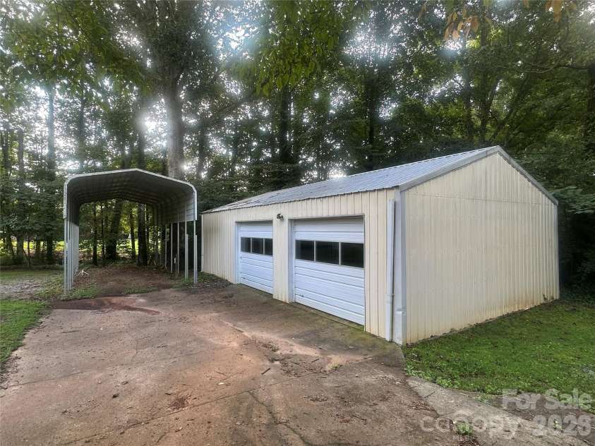 170 Hodge Street, Rutherfordton, NC 28139.  MLS# CAR4289696, YatesRealty ID 3833. 