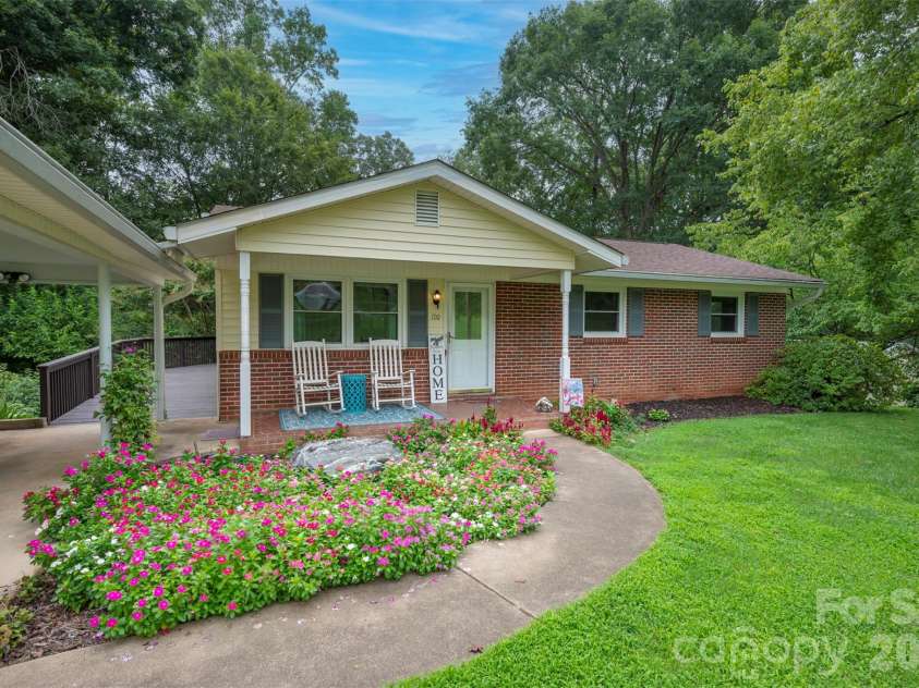 170 Hodge Street, Rutherfordton, NC 28139.  MLS# CAR4289696, YatesRealty ID 3833. 