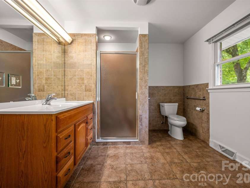 170 Hodge Street, Rutherfordton, NC 28139.  MLS# CAR4289696, YatesRealty ID 3833. 